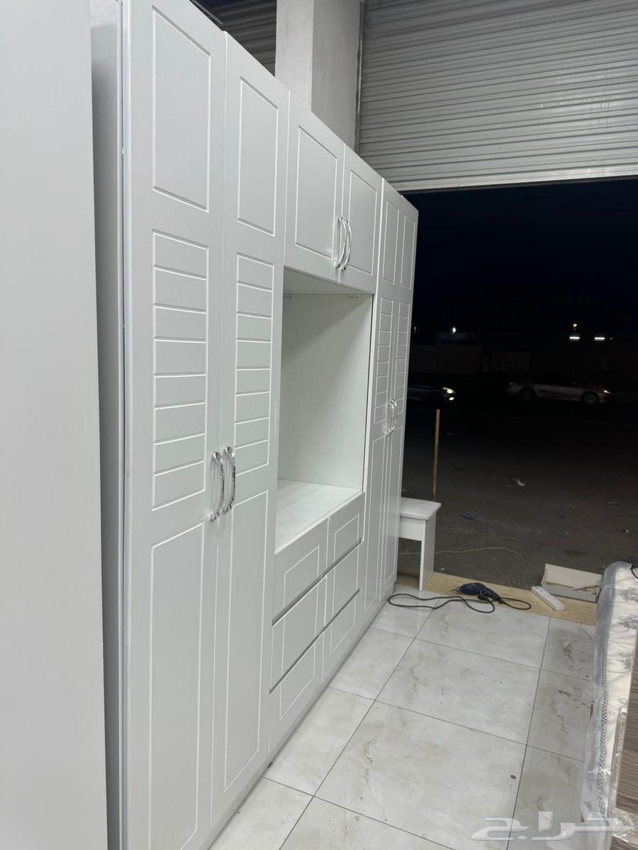 غرف نوم ومستعمل نظيف في دواليب في سرير63750426656385114