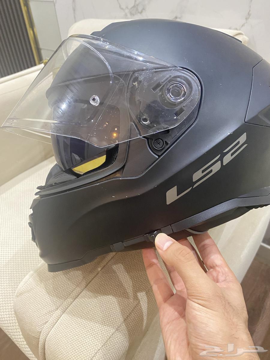 LS2 helmet used 4 times almost new63754019604865112