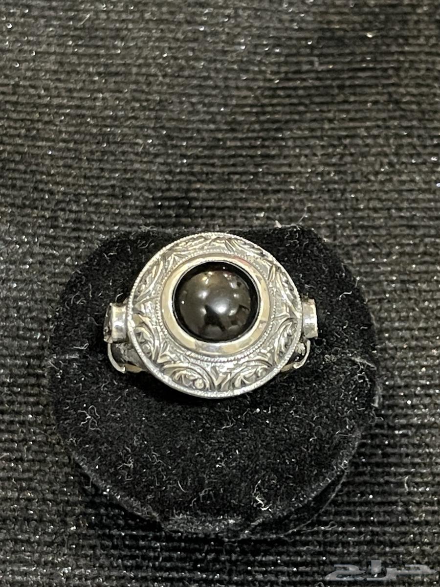 Seljuk-style onyx ring, fully handcrafted63760105521411110