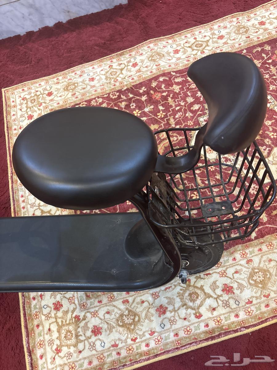 Electric scooter light bulb broken, charger cable changed, on sum63750133374723114
