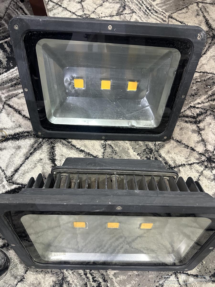 150W Used Capsule Light, Very Little Use63759346673025110