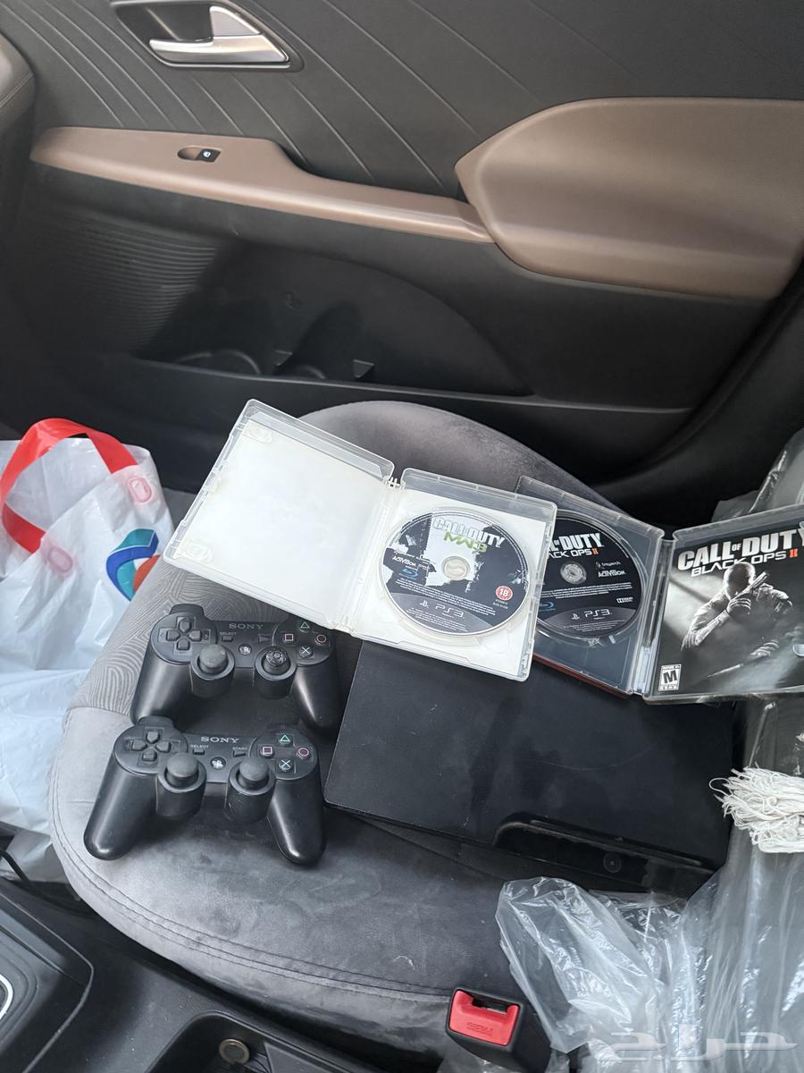 Sony 3 in good condition with two controllers and three coded tapes 7, code 8, and code 963758235699330110