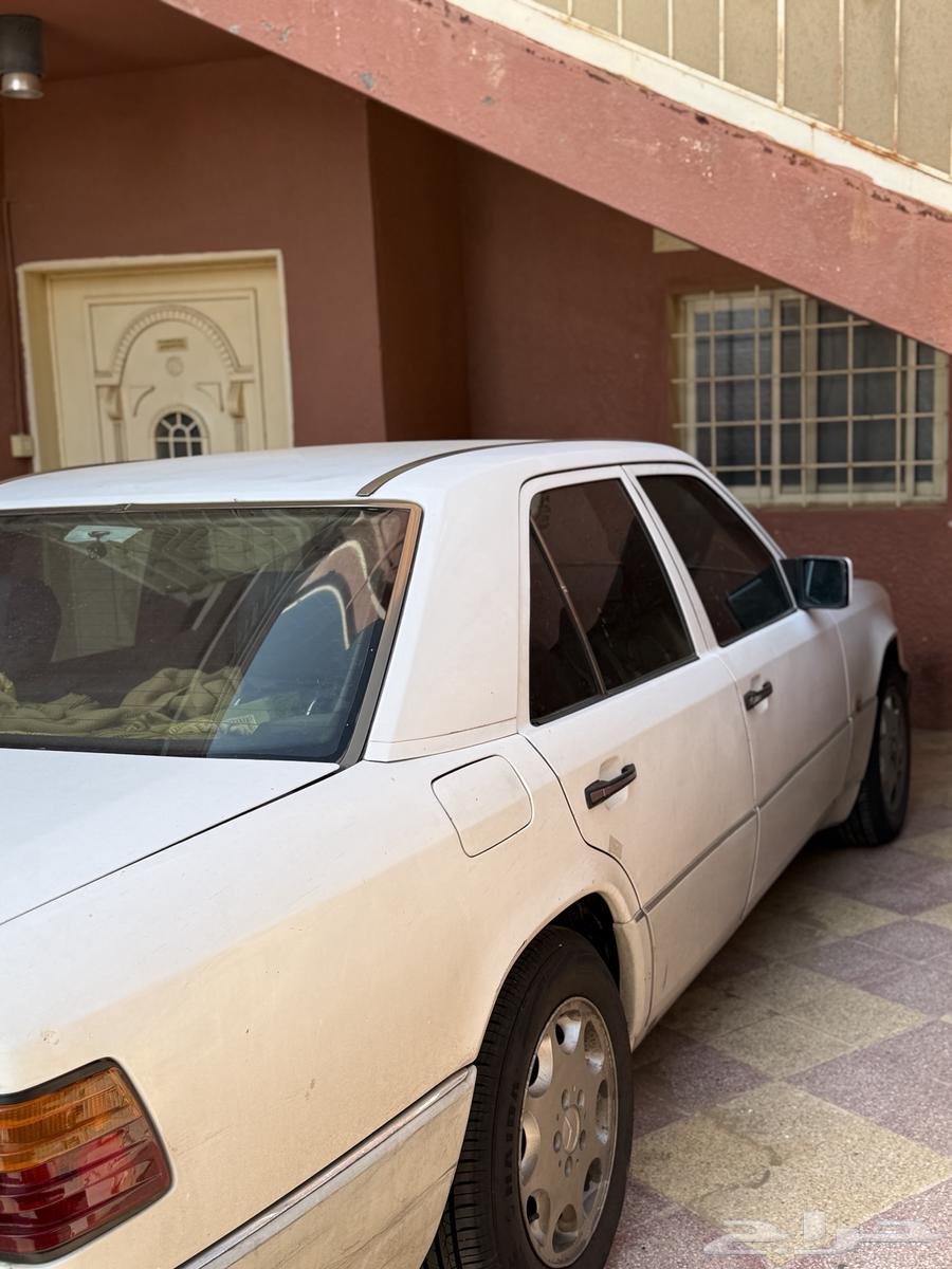 مرسيدس بنز E30063870624535939112