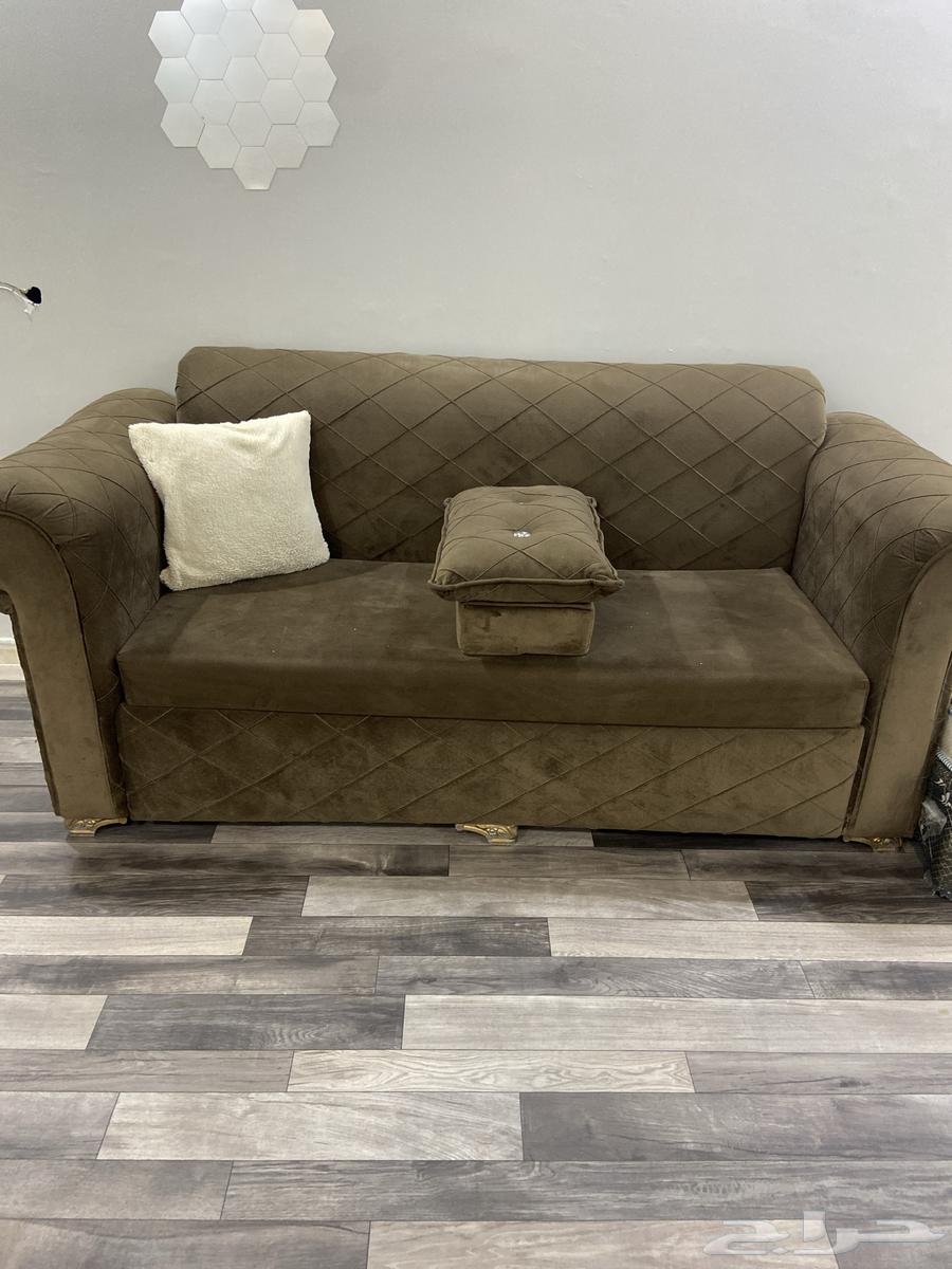 2 sofas of the same length and same color, clean63761609443843111
