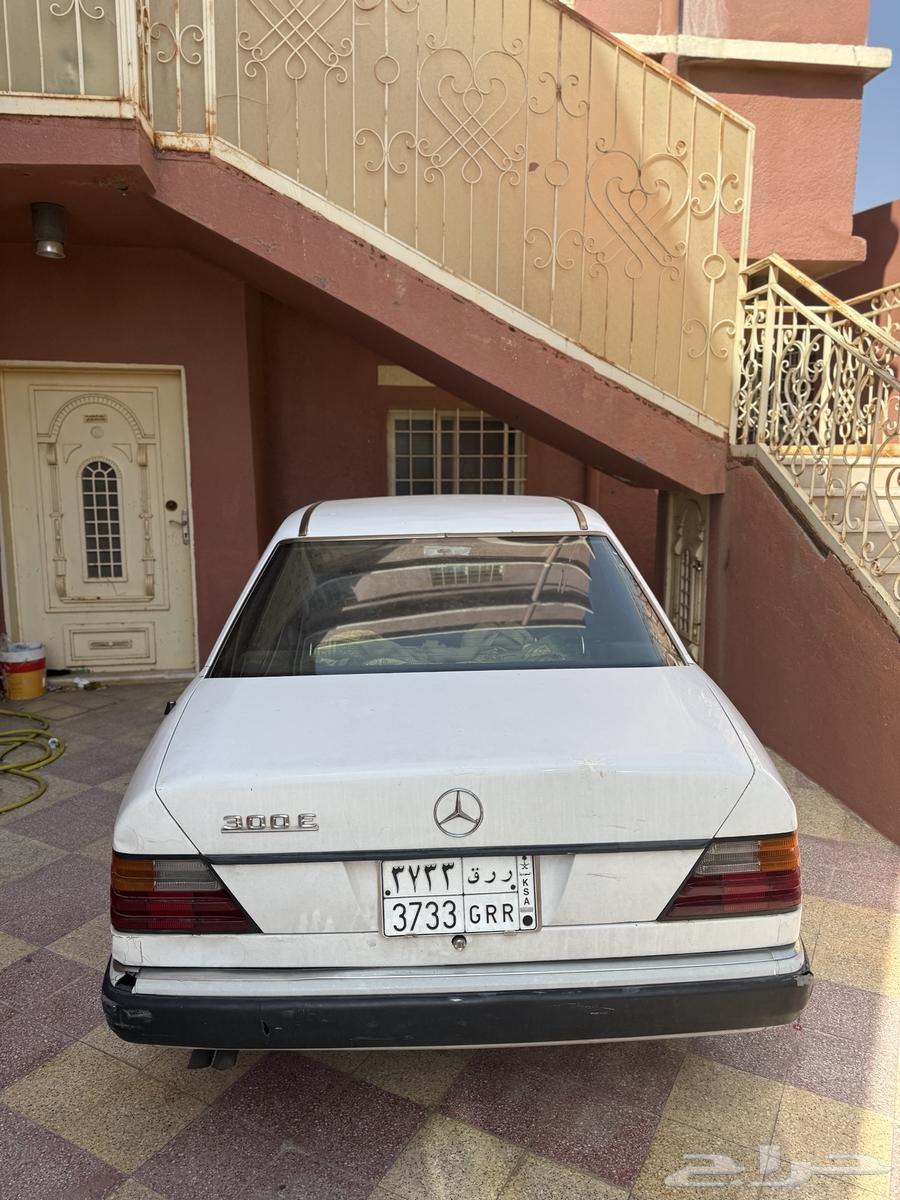 مرسيدس بنز E30063870624535939110