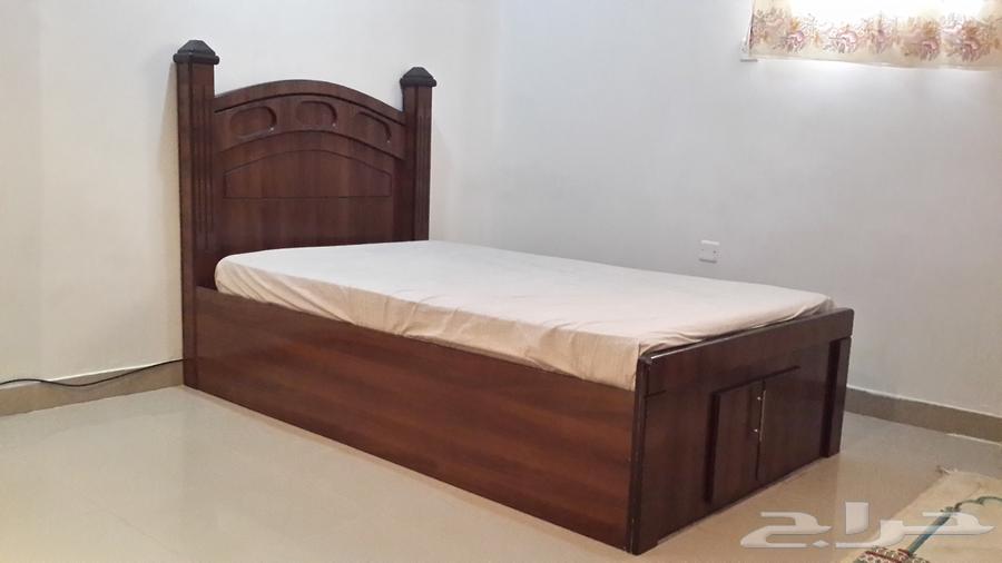 سرير خشب مع مرتبة للبيع63754413410945112