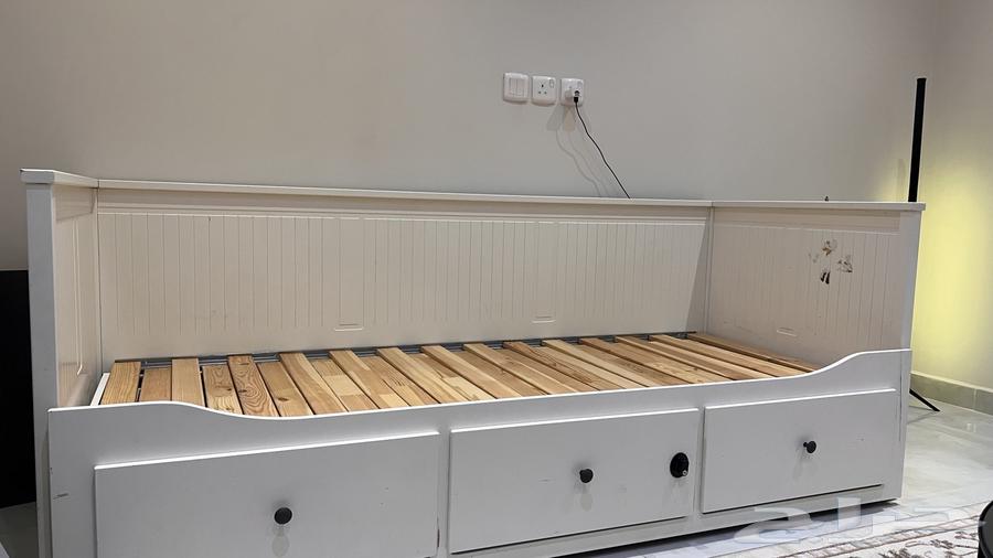 Used IKEA bed63759826019203111
