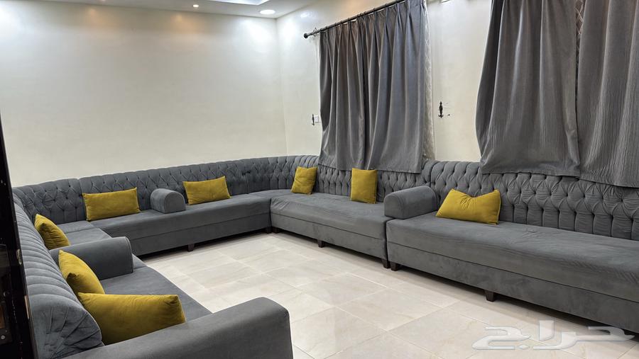 كنب مجلس مقاس تقريبا 4 في 6 استخدام نظيف63750716671235114