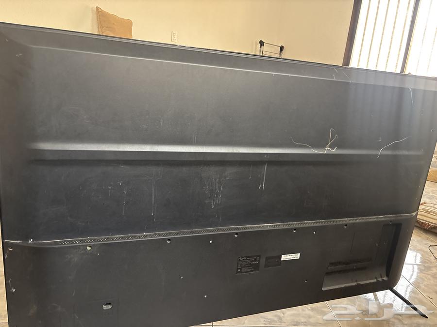Televisions for sale, all of them have broken screens63755872378882112