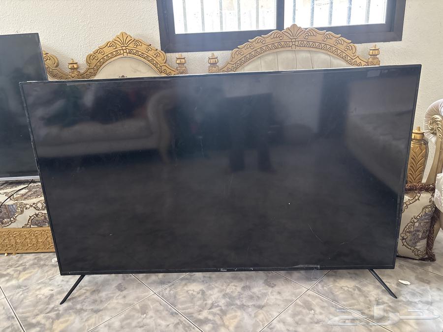 Televisions for sale, all of them have broken screens63755872378882110