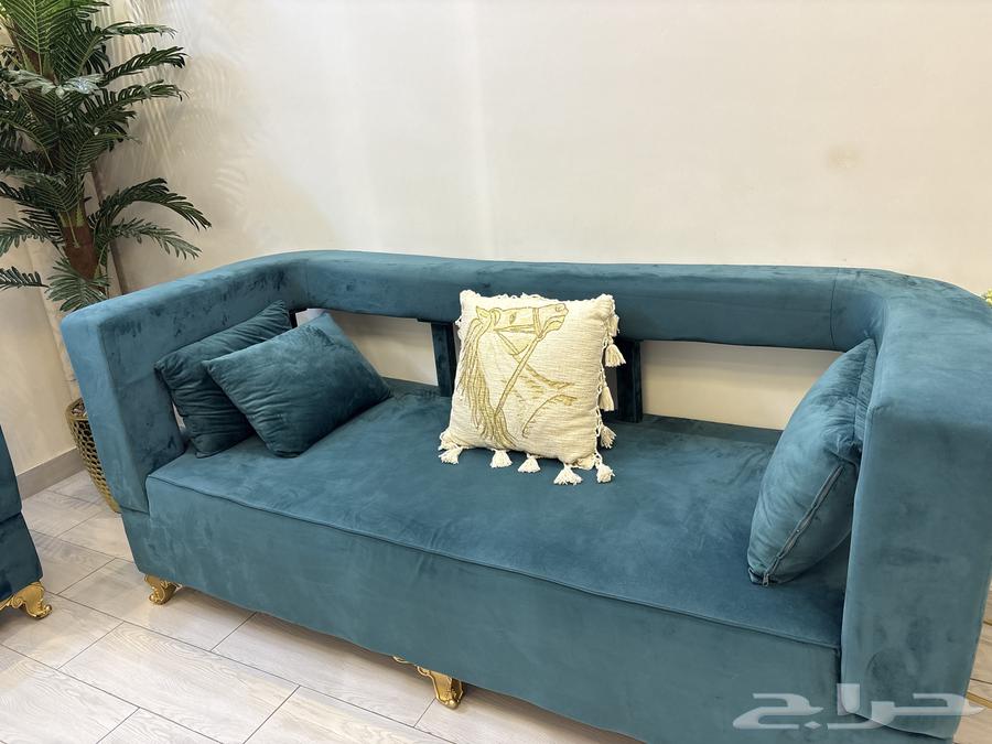 New large two-piece sofa, clean, very very nice, green in color63760699301506110