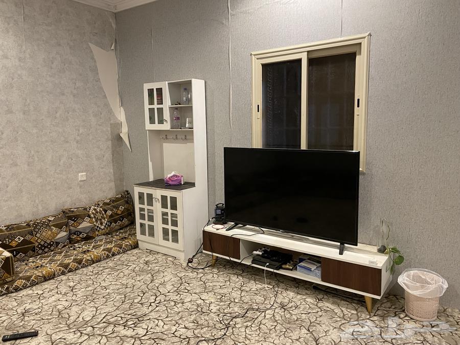Clean used furniture (floor seating, screen, coffee cabinet, and screen table63751960601730114