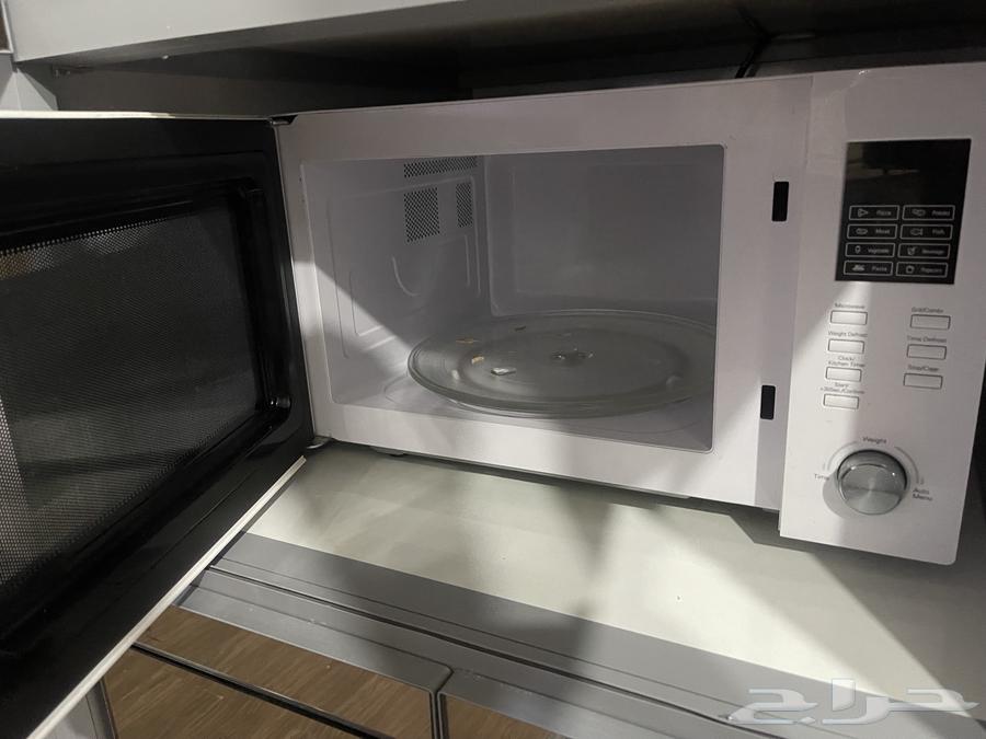 Microwave and Air Fryer63752640889985110