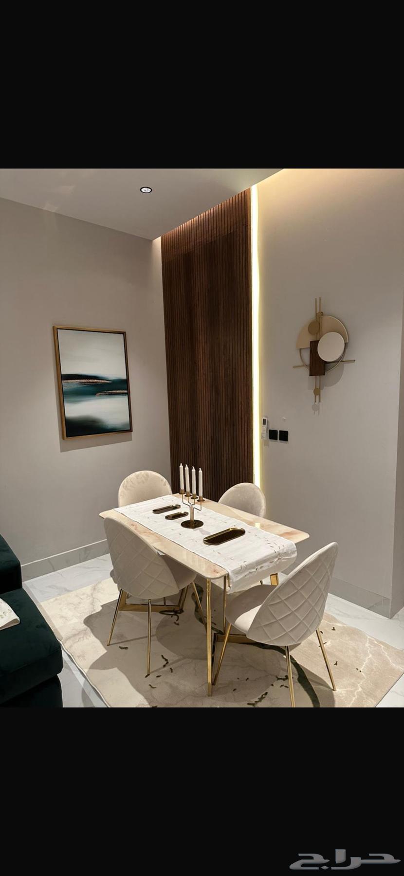 طاولة طعام منزليه اربعة اشخاص شبة جديدة63755779699458111