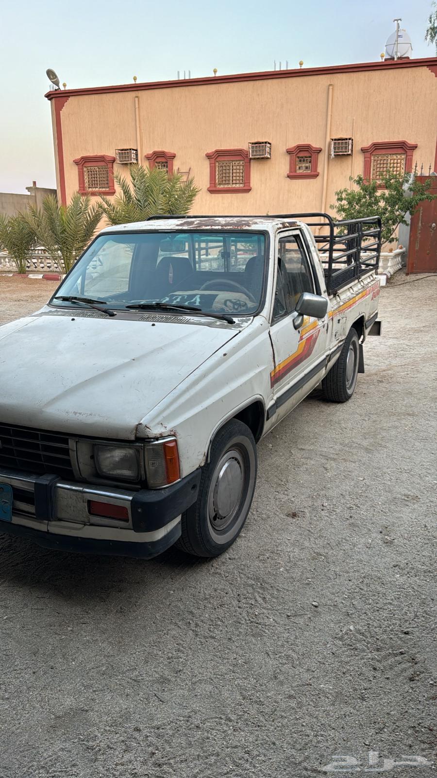 HiLux 85 with agency ownership certificate63894295442945111