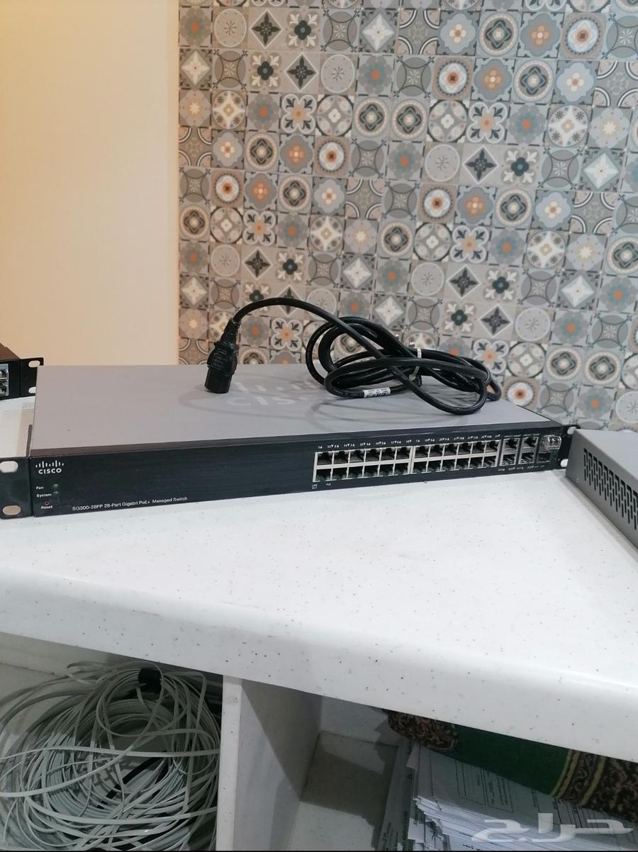 سويت شات clsco اتنين حبه   حبه D-Link حبه تلفون ثابت63772326070274111