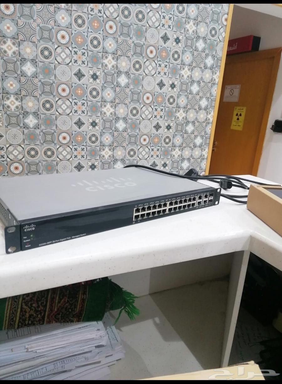 سويت شات clsco اتنين حبه   حبه D-Link حبه تلفون ثابت63772326070274112