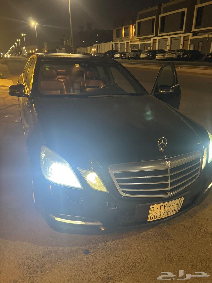 مرسيدس E300 للبيع نضيف جدا63881859186306110