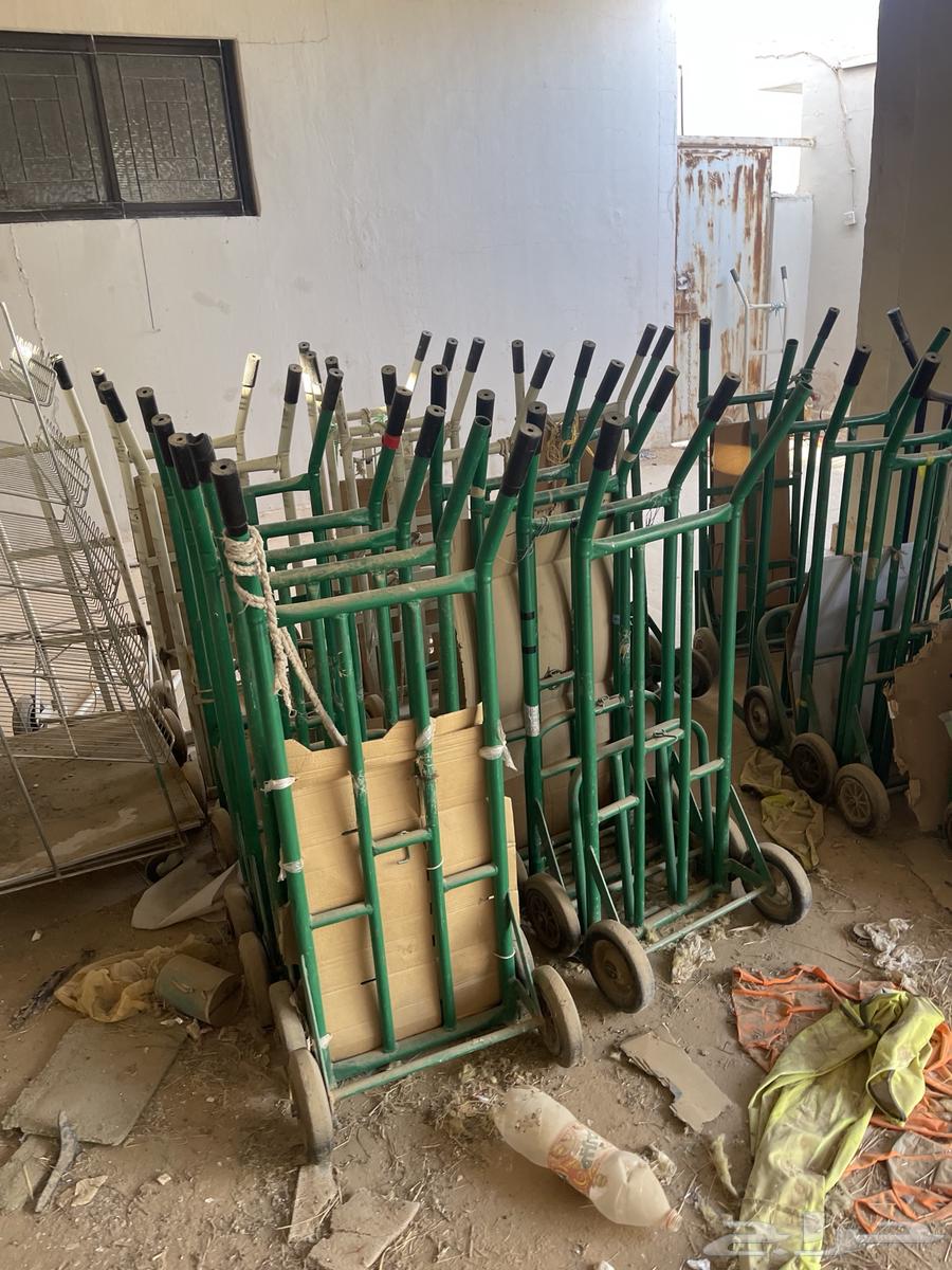 Loading carts63770706537729110