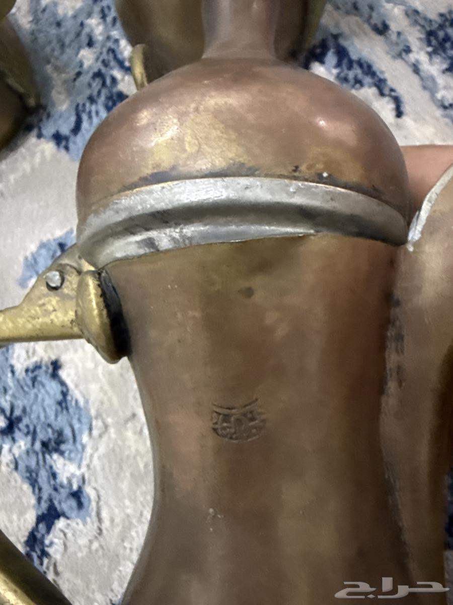 An old broker over 90 years old, number 4 has three very old ones and one63769112116483111