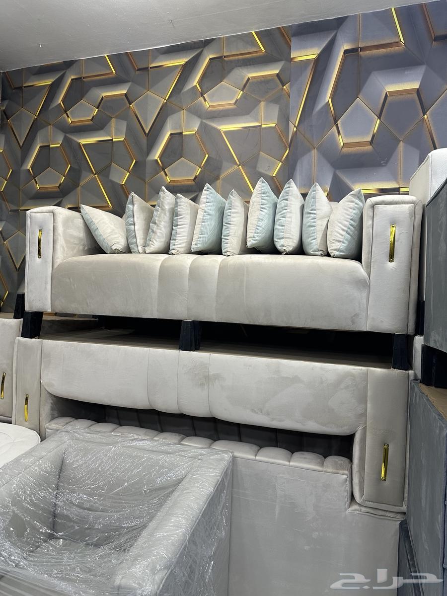 Today's offers continue on new 11-person sofa sets for 1500 SAR63764268089090112