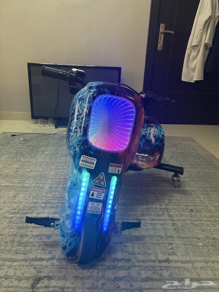 200 وإذ بتاخذه بنزل سعره استعمال نظيف البطاريه خربانه63765361619202111