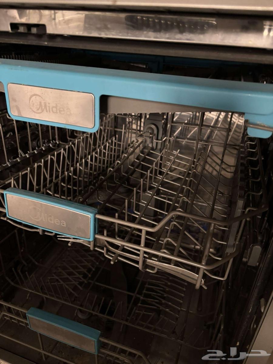 Midea dishwasher in excellent condition, washes well, used for one year63767726270979114