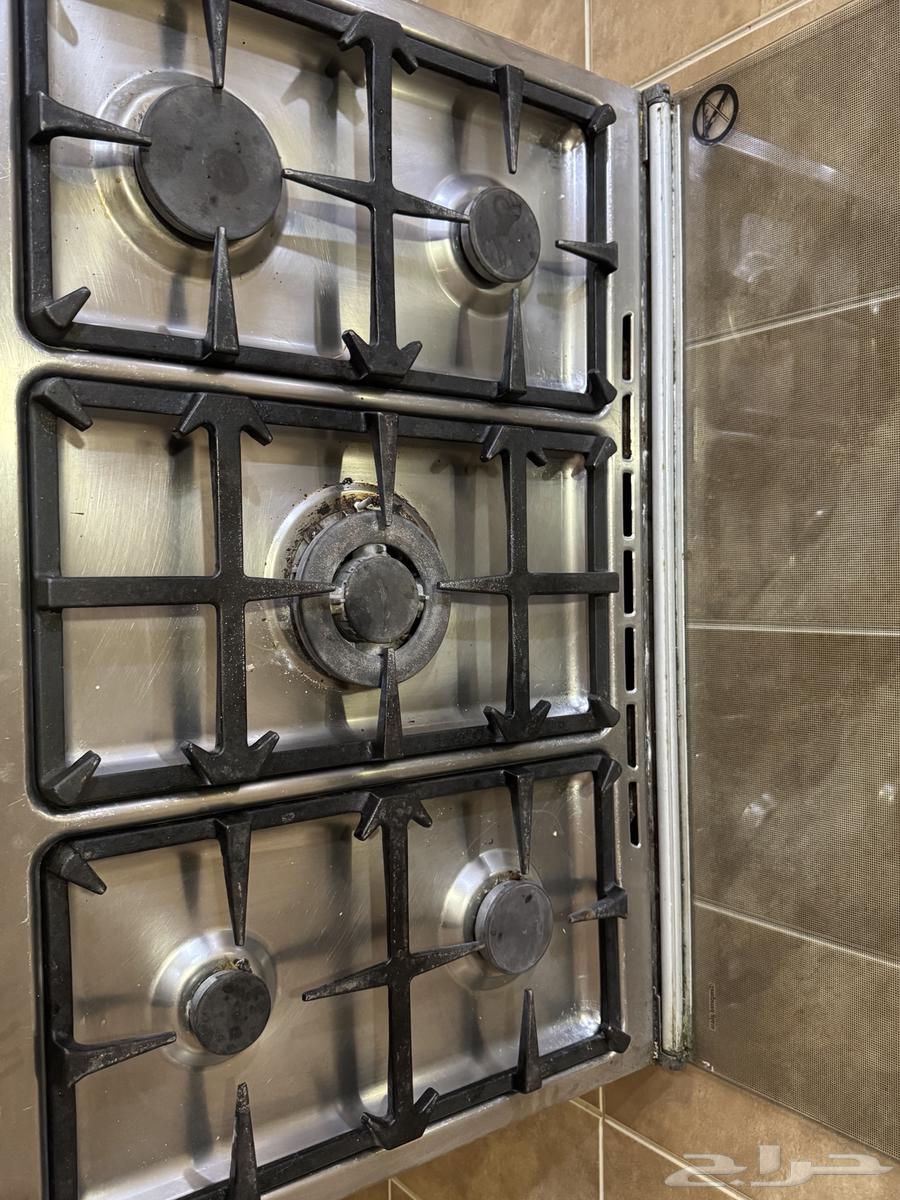 Clean oven, used with care, all burners work and the bottom oven works63767039997570113