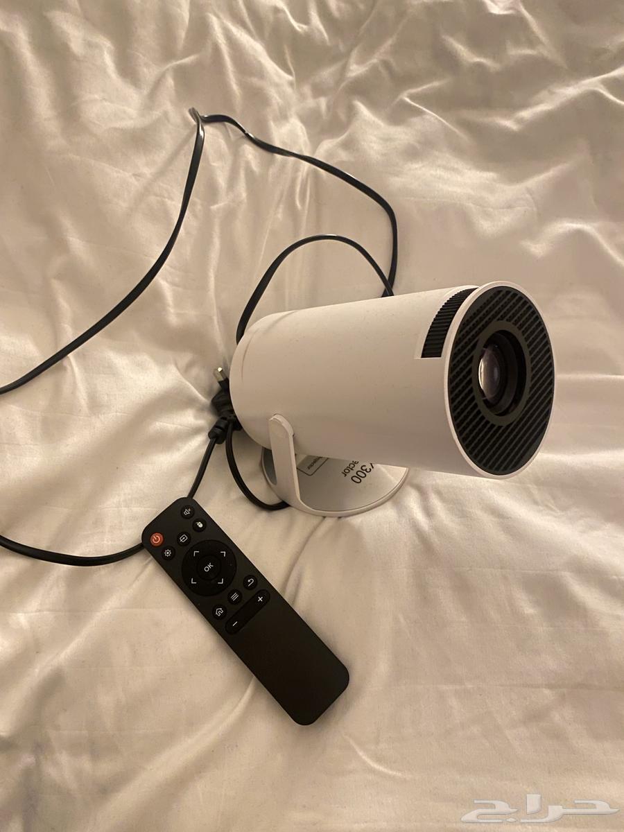 HY300 Projector63764570706562110