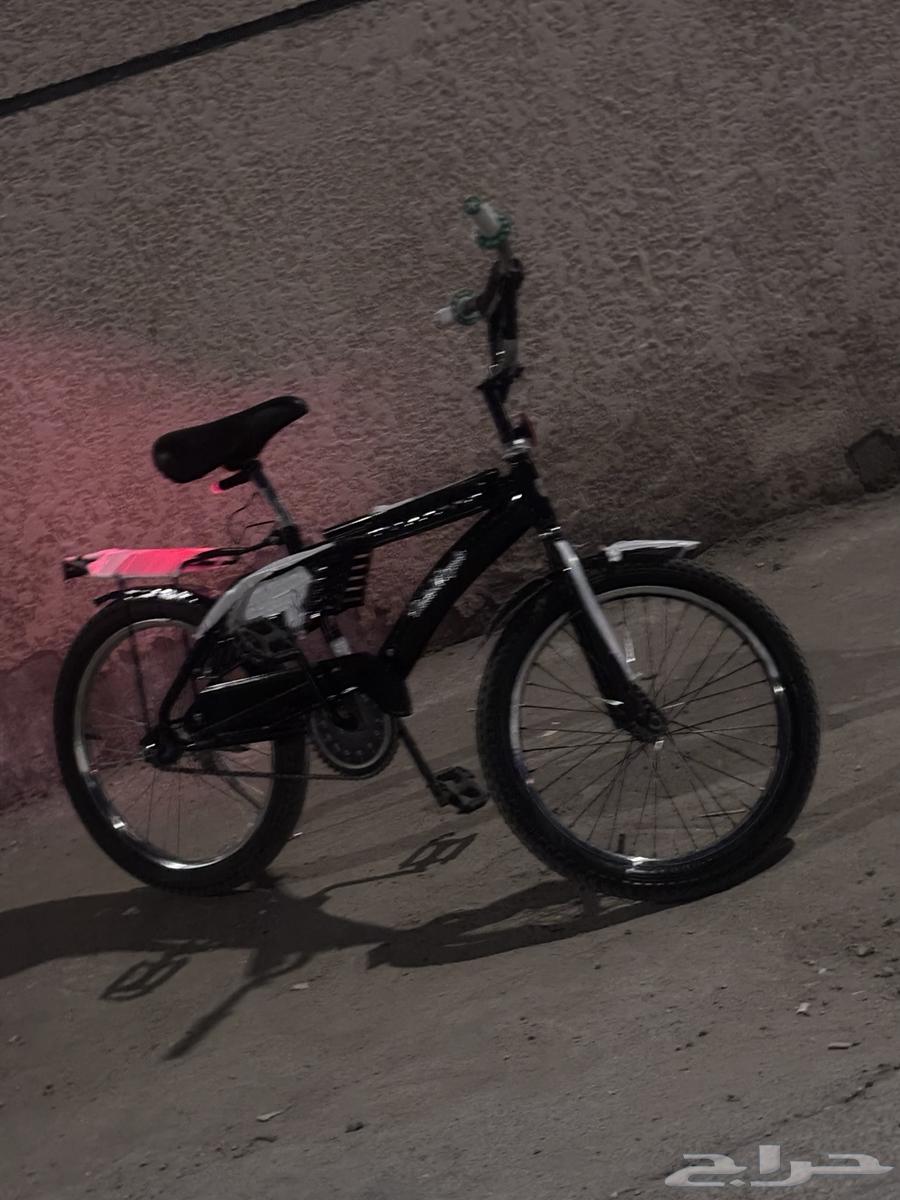 سيكل رامبو للبيع المشاكل بدون فرامل بس يمديك تركب جديد63765062396162112