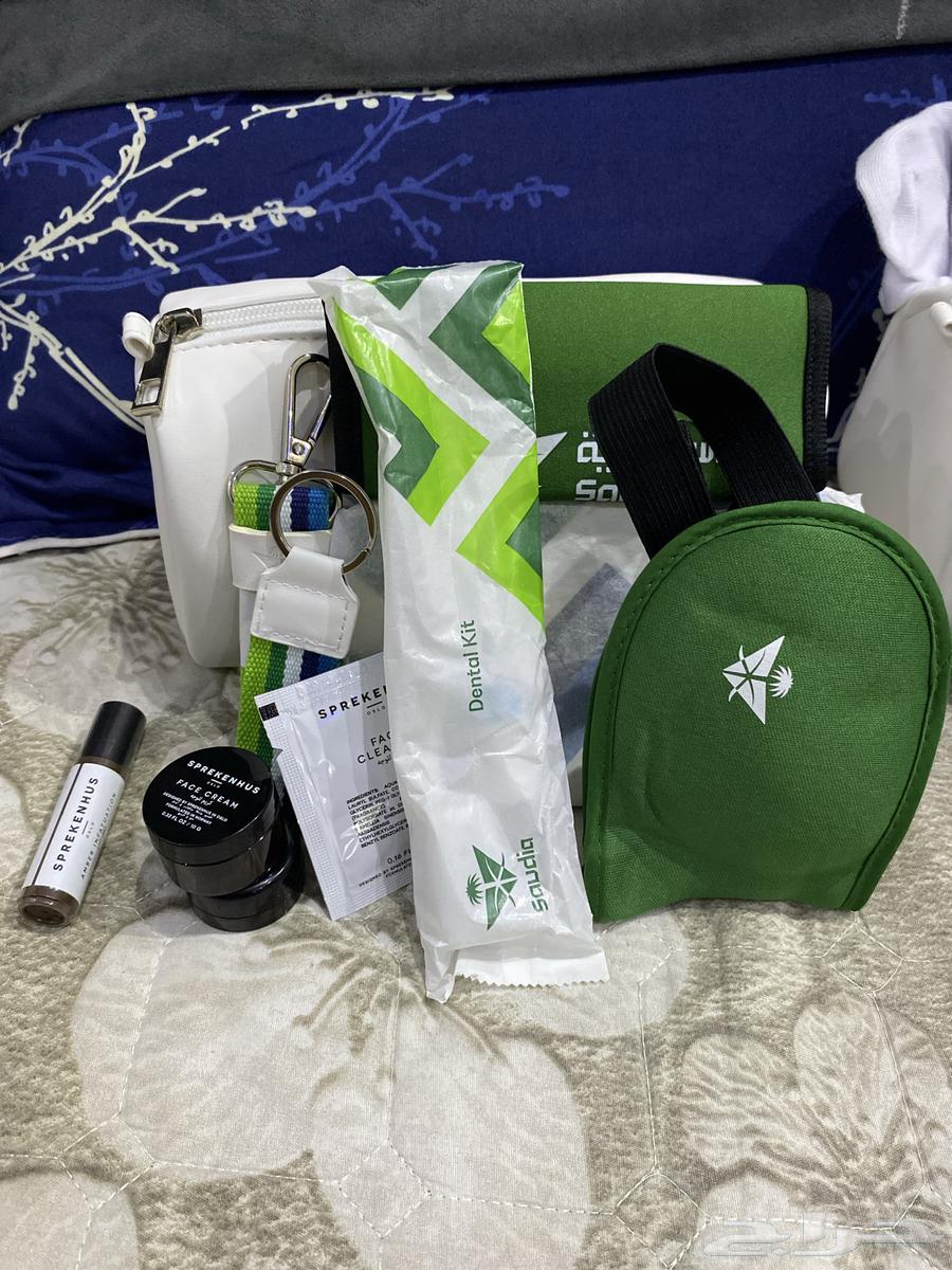 ب بيع شنط الطيران السعودي الدرجة الأولى63764666049922110
