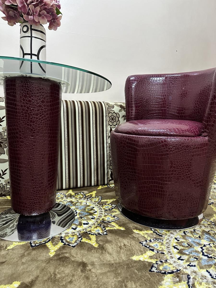 Set of Two Swivel Chairs and Table63769218048003114