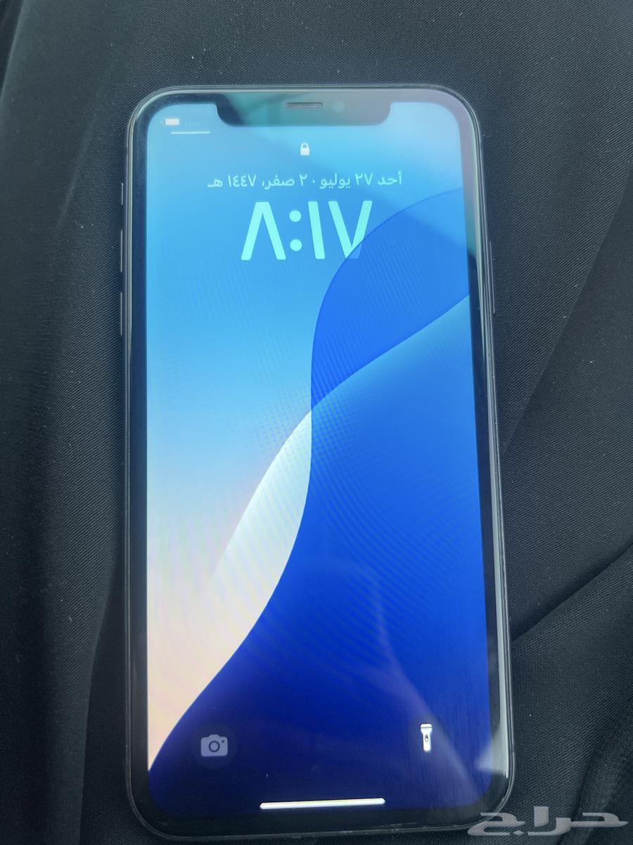 iPhone 11 in like new condition63770018672259110