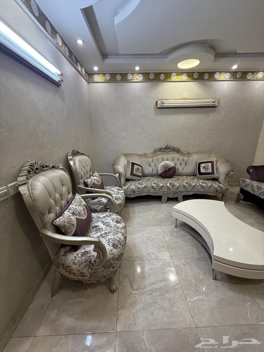 Sofa, star, and table63766050544513113