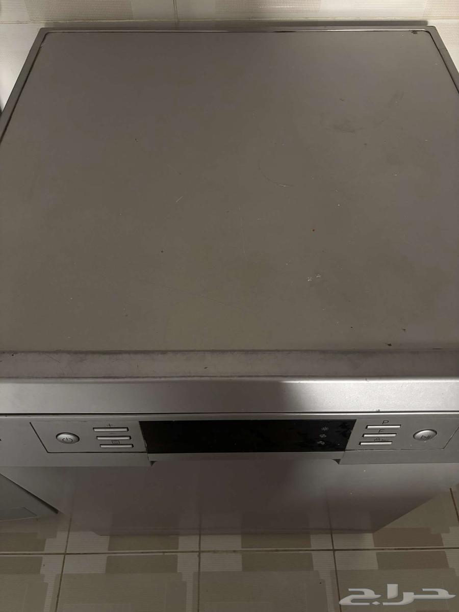 Midea dishwasher in excellent condition, washes well, used for one year63767726270979112