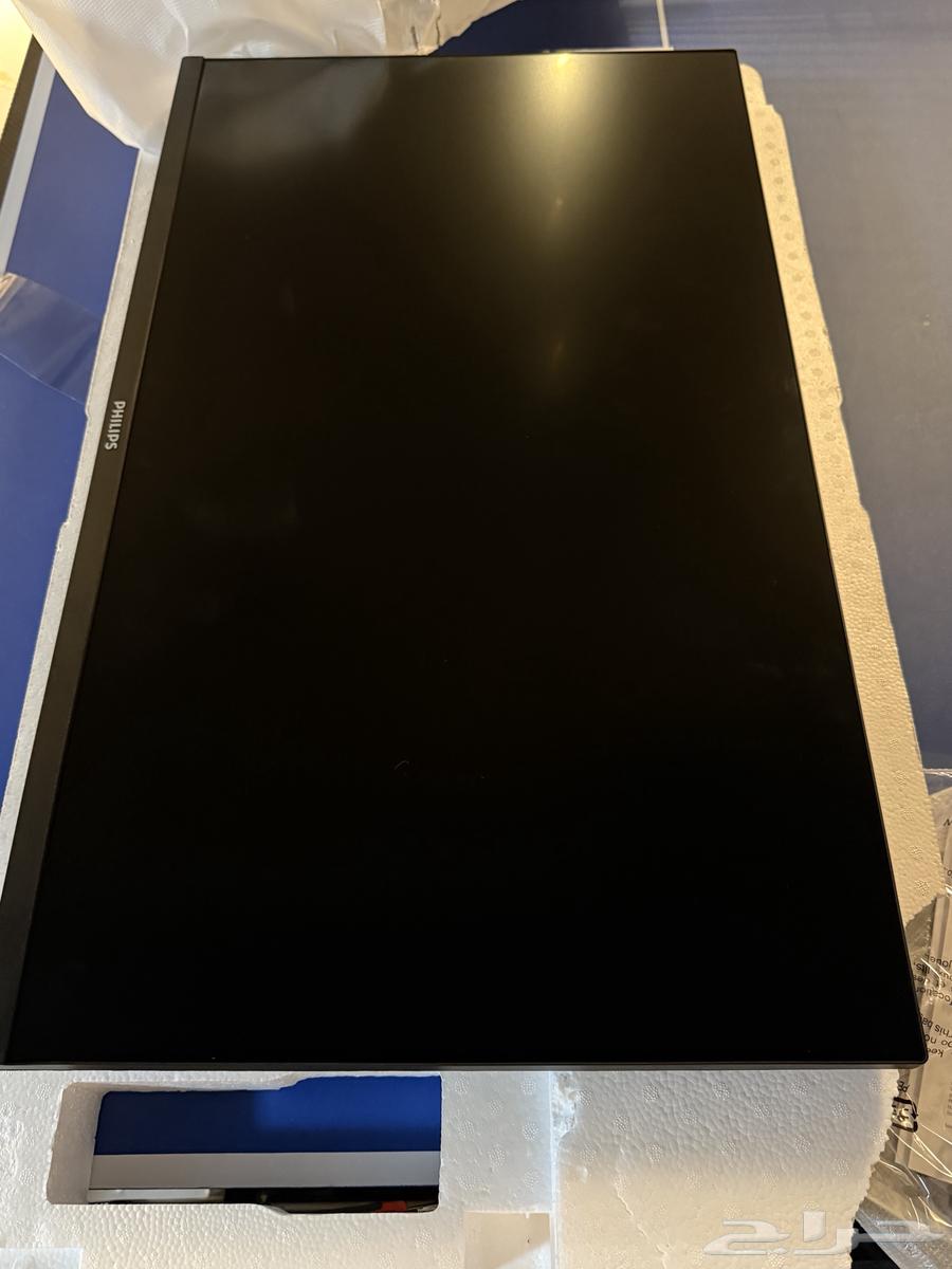 Various screens and items63770798323587110