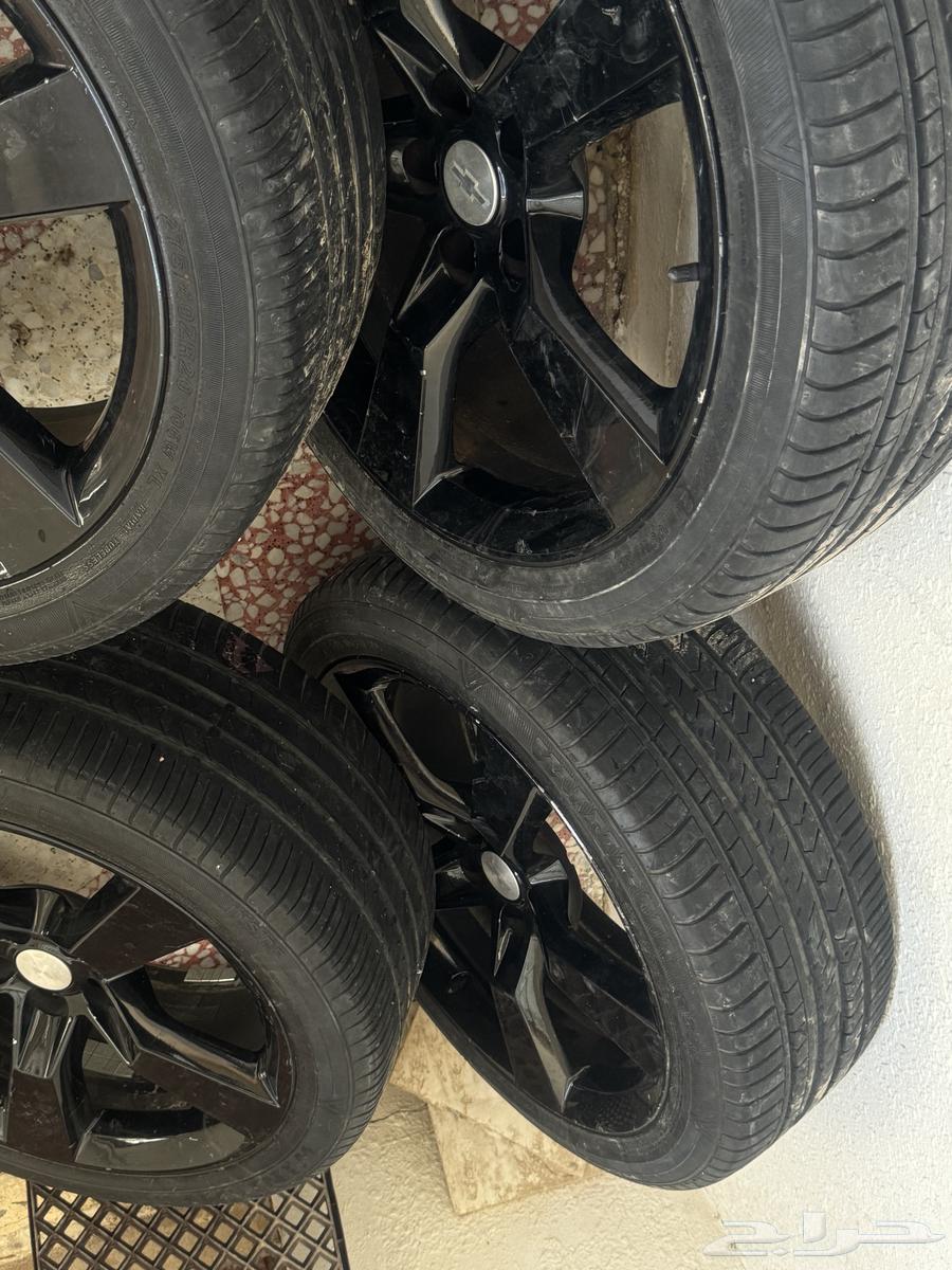 Chevrolet Camaro 2011 OEM Wheel and Tire Set, Very Clean Rims63896462501505113