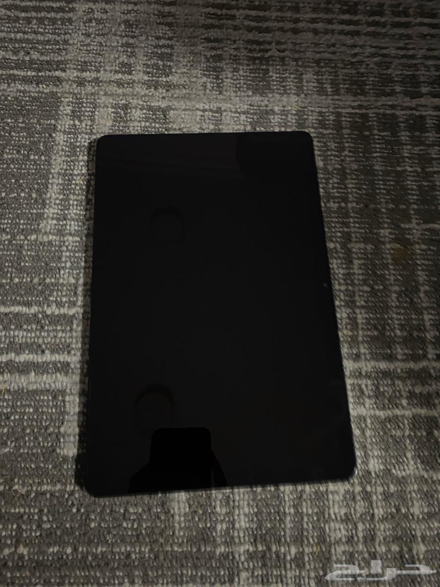 Samsung iPad in pristine condition, never used.. Price 600 SAR.63763361651458110