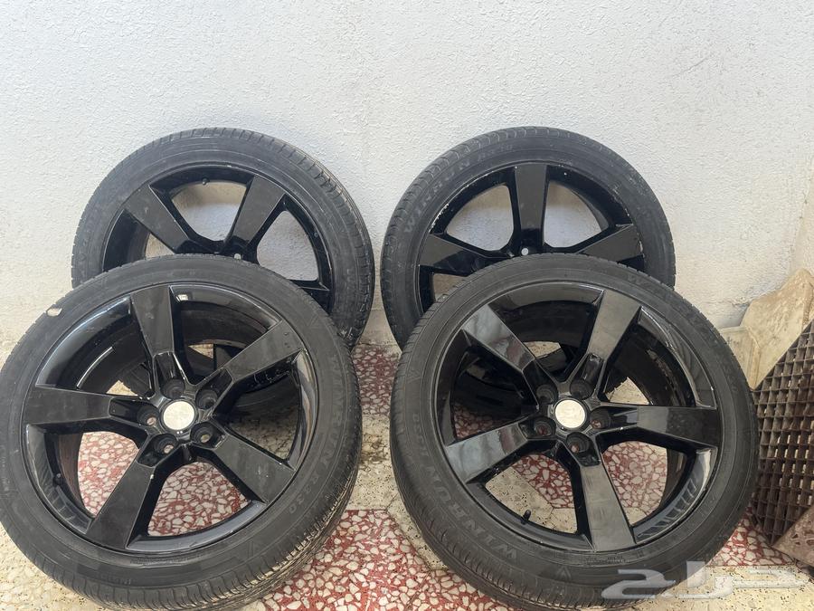 Chevrolet Camaro 2011 OEM Wheel and Tire Set, Very Clean Rims63896462501505110