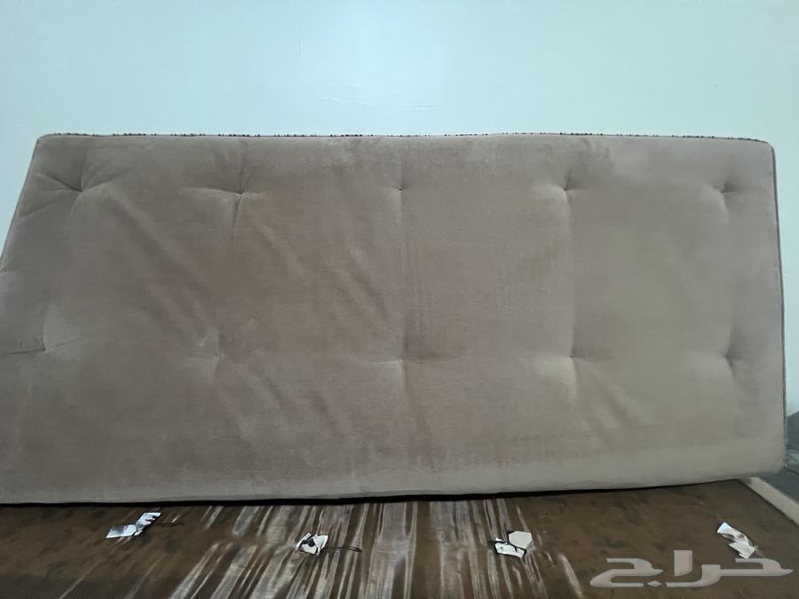 Brand new floor carpet from my brother, very clean, doesn't even need washing63770706499459113
