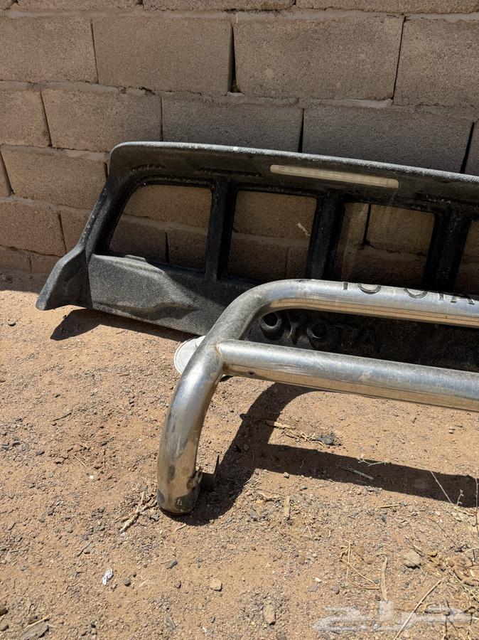 Fender and collision and 3 Tais Hilux63890966318210111