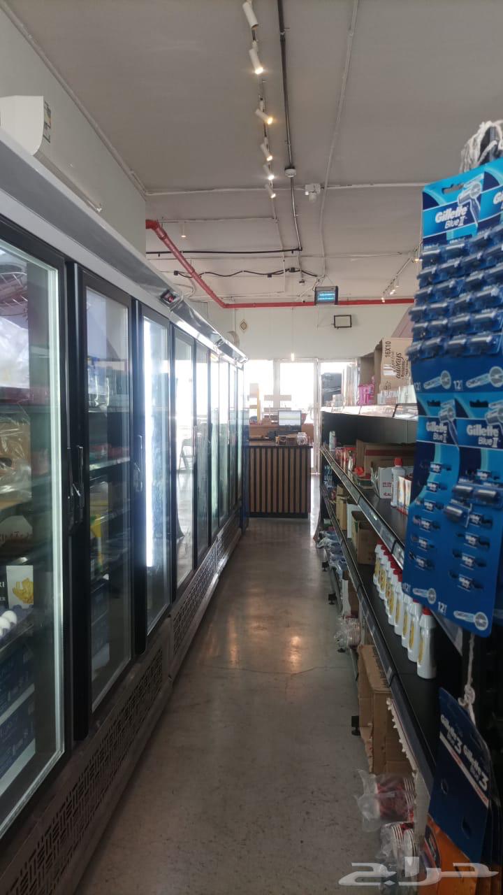 ثلاجات وأرفف بقالة بحالة ممتازة مستخدم للبيع63709194520577111