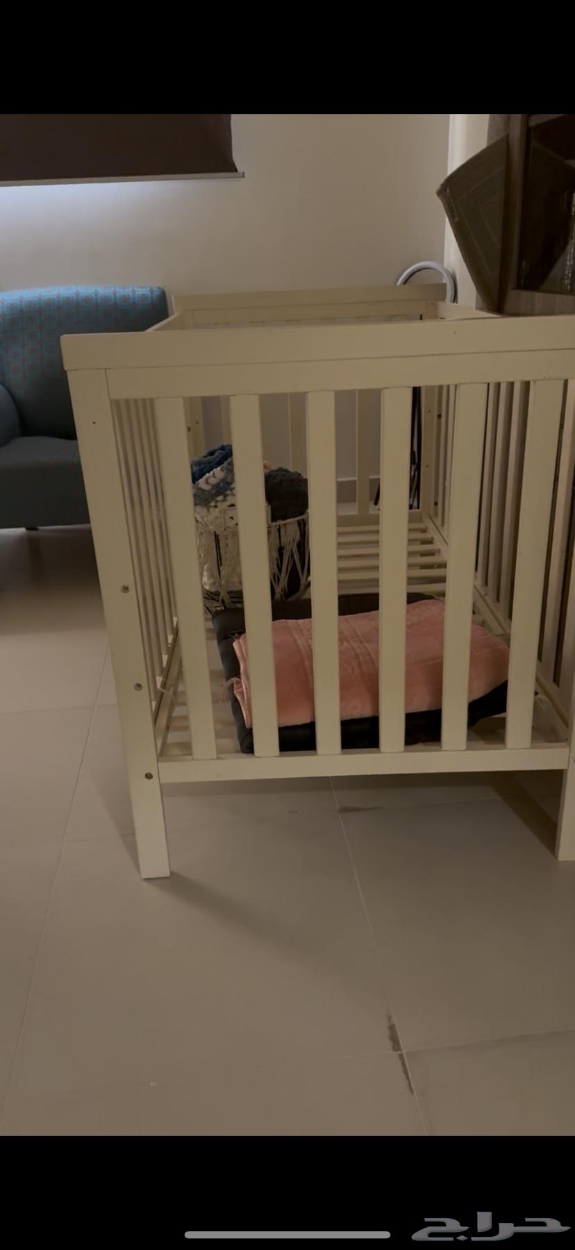 Baby crib from Center Point, used for about a year63767439644162112