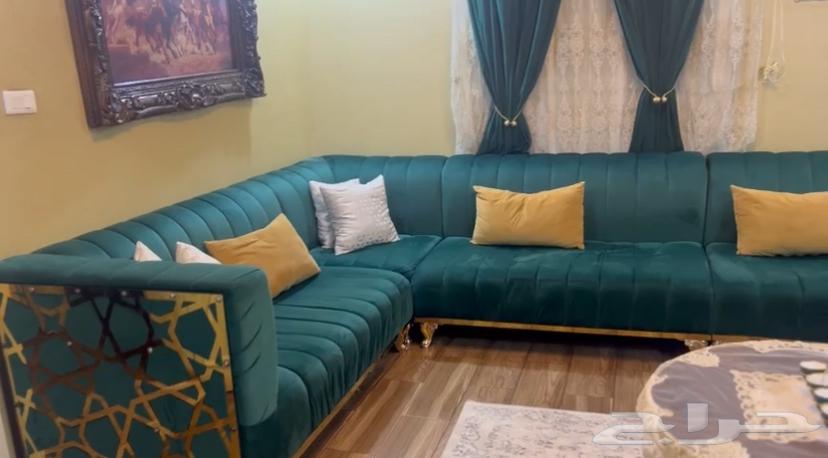 كنب بحالة جيدة للبيع63763364257283110