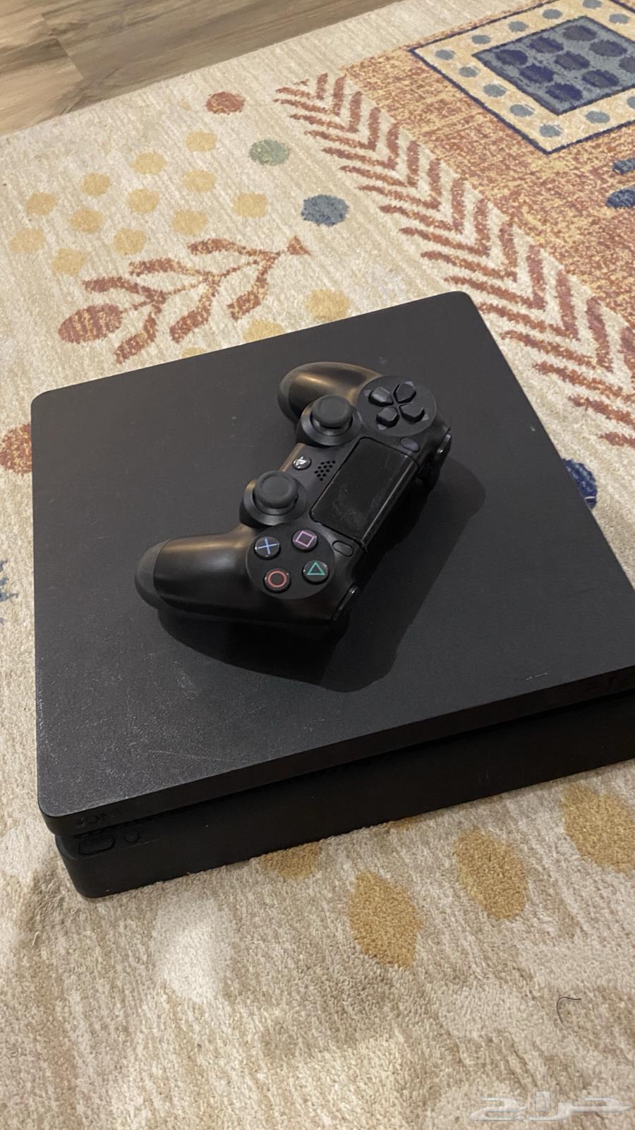 PS4 للبيع نظيف جدا بسعر الجمله63782294221699110