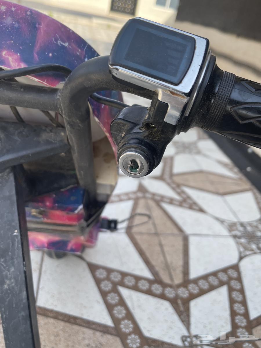 Hello, for sale 36 volt scooter new but the battery is broken I paid for it in advance and it's damaged63781080734082113