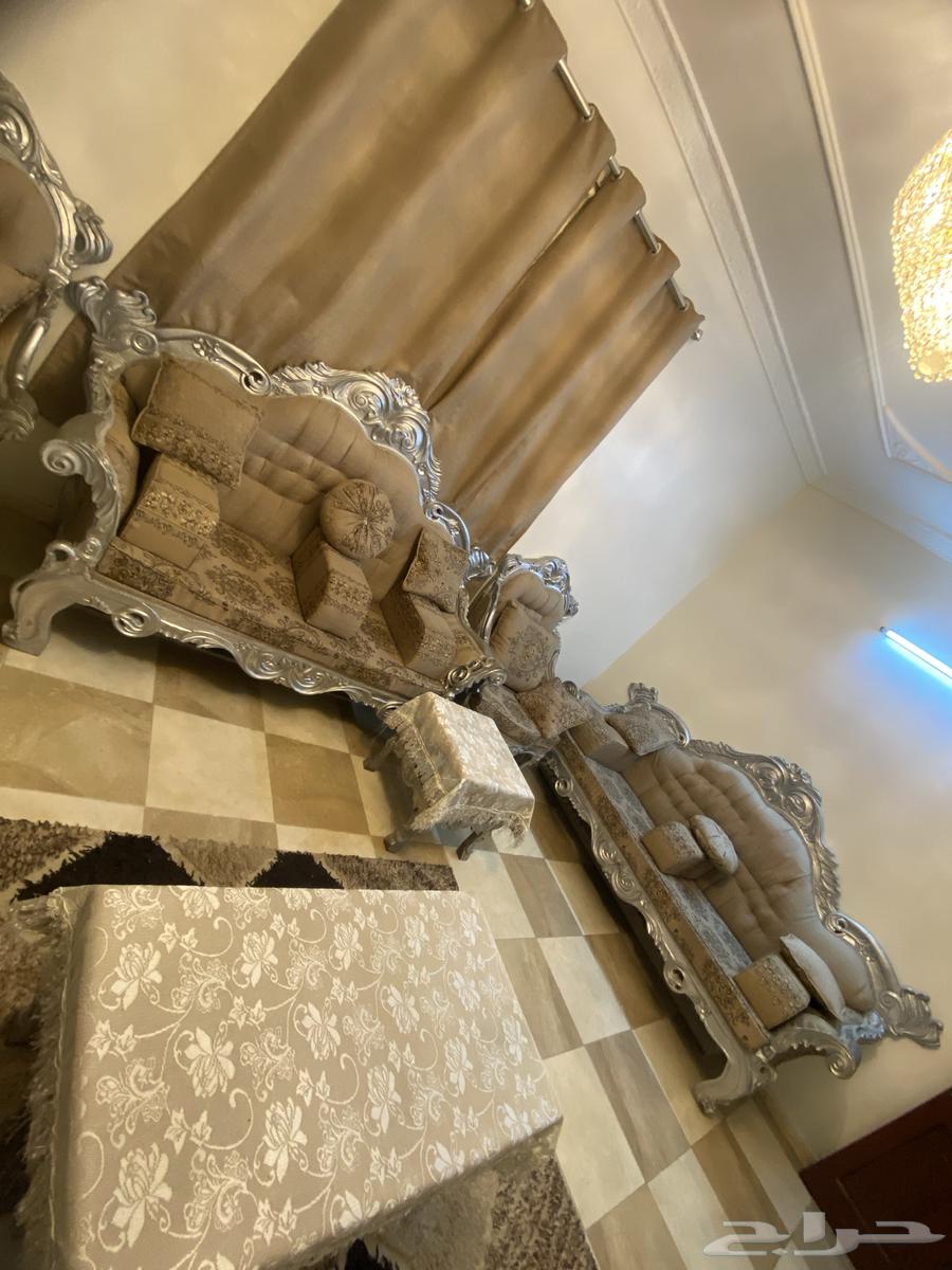 كنب للبيع63782397632258111