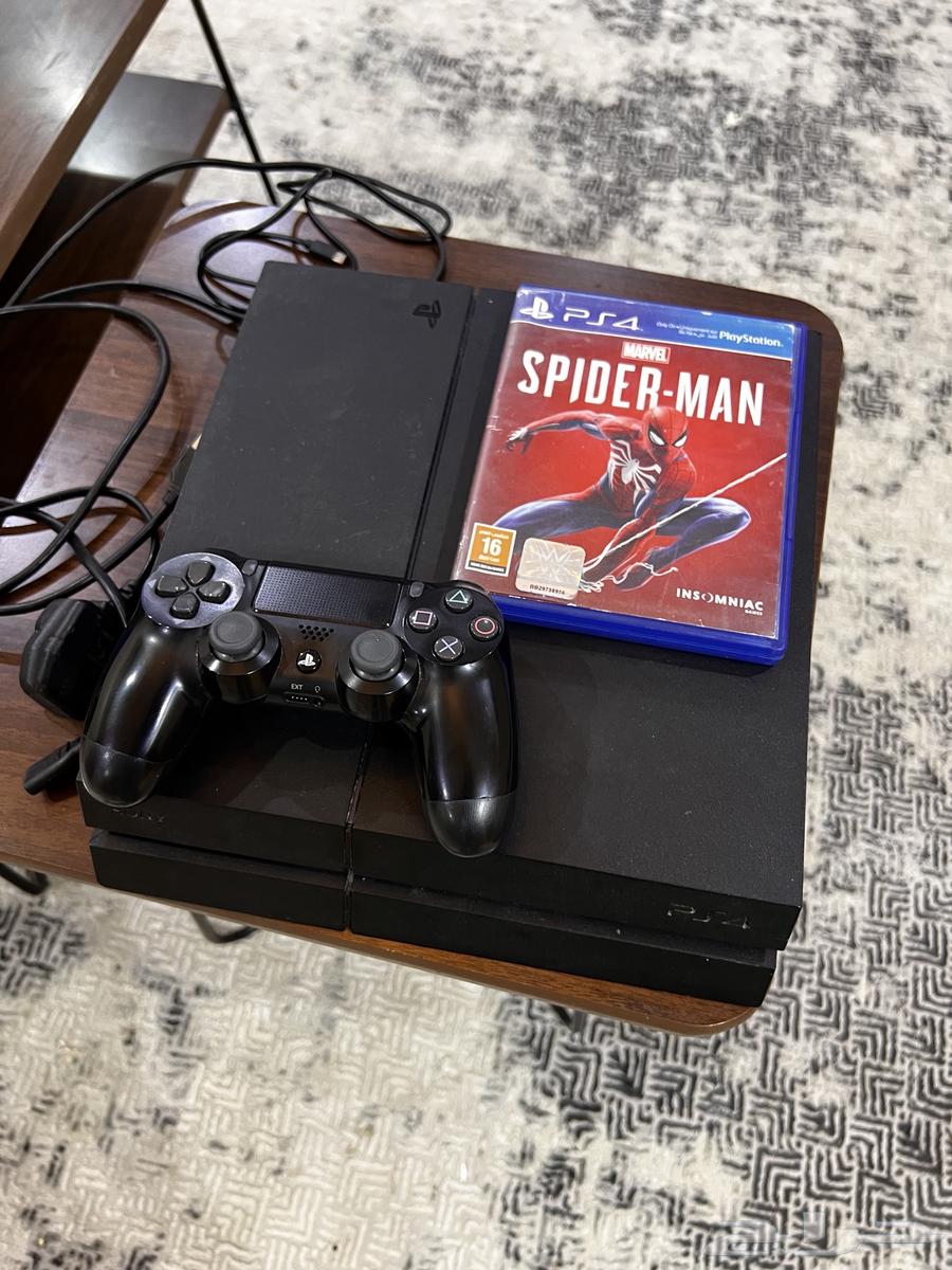 Sony 4 working with controller and cable63775795610113110