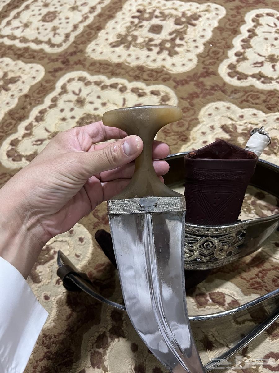 جنبيه صنعاني حك زرف لكن شغل كفو للبيع ولا بعد سيمت63784090425218110