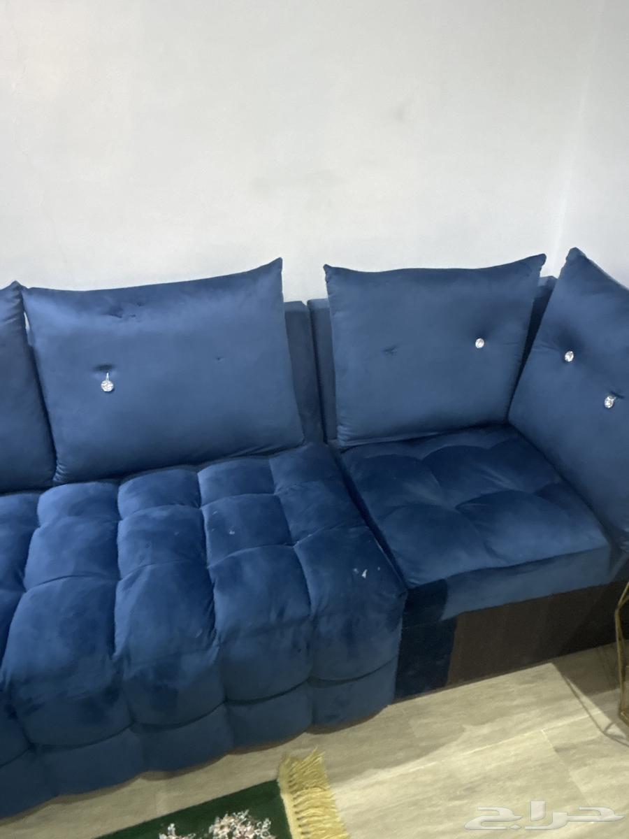 Sofa for sale in good condition, five pieces63784090404739110